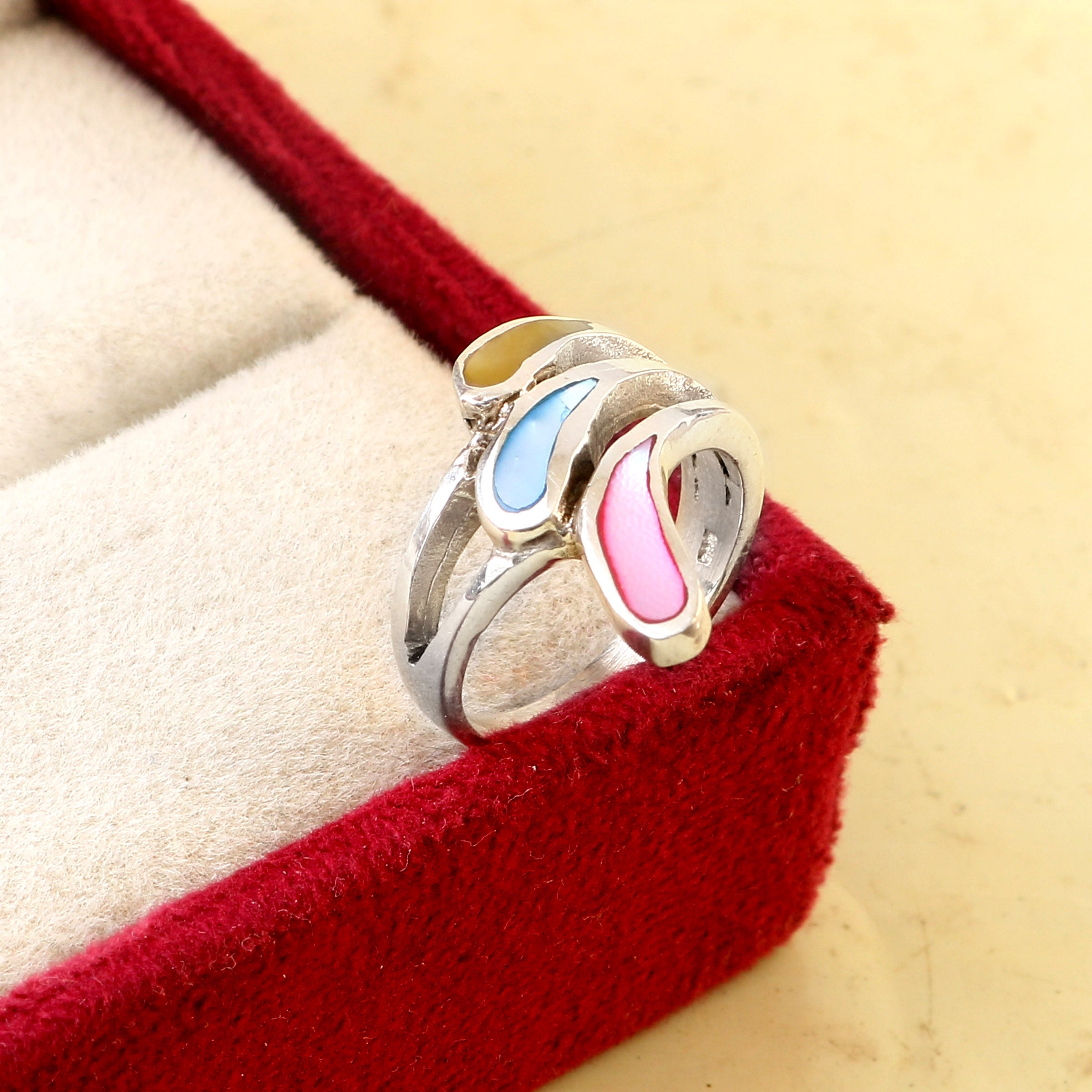 Sterling 92.5 MOP Ladies Ring