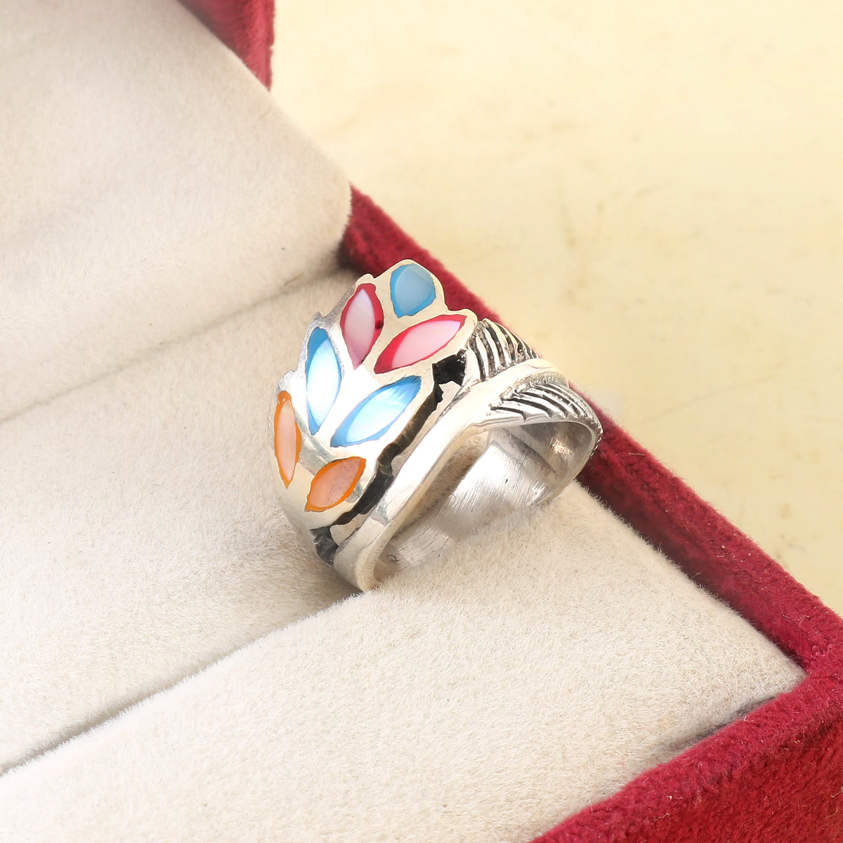 Sterling 92.5 MOP Ladies Ring